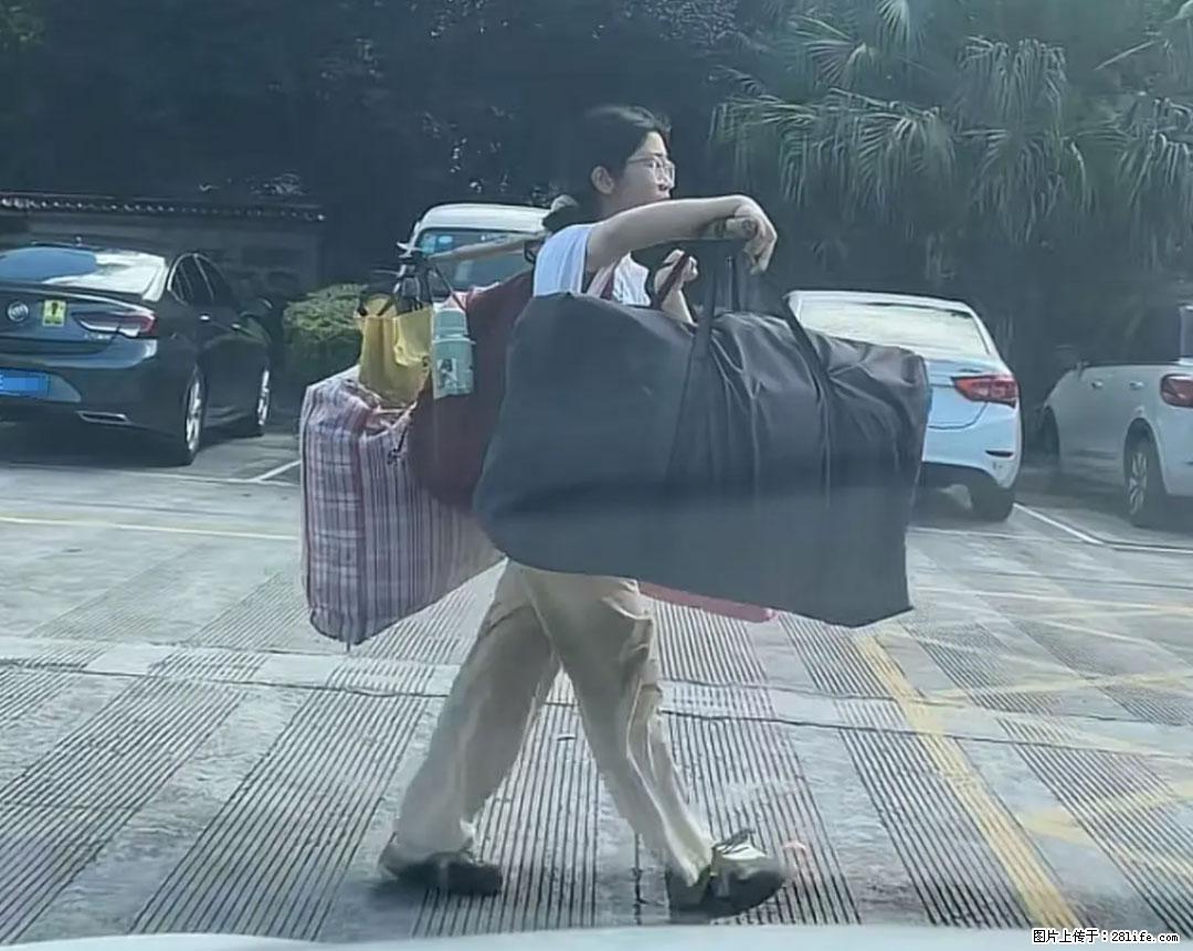 全网追的“扁担女孩”,找了一份暑假工,时薪12元 - 萍乡生活资讯 - 萍乡28生活网 px.28life.com